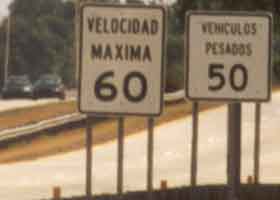 Puerto Rico speed limit signs