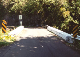 Hana Hwy bridge with 1911 date stamped into end