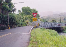 The other end of the reinforced Wainiha #2 bridge